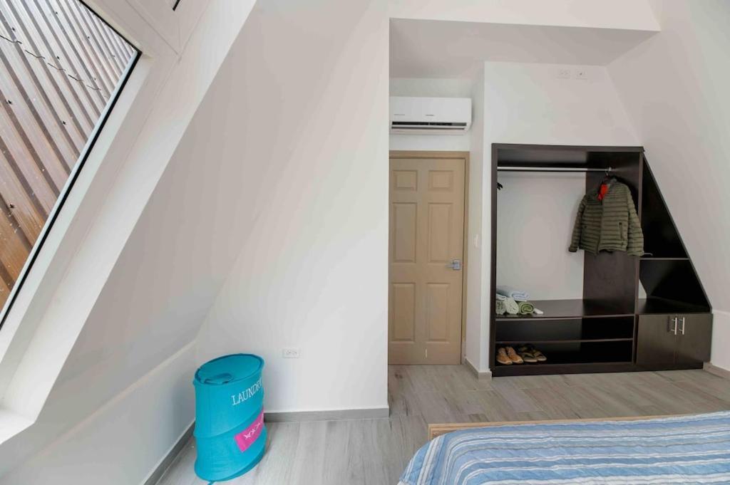 Cozy Beach Villa At The Shores 5 Minutes From The Beach ウェスト・エンド エクステリア 写真