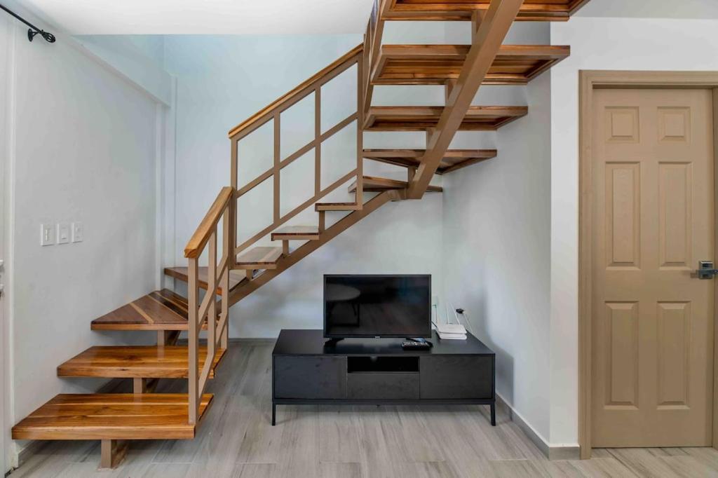 Cozy Beach Villa At The Shores 5 Minutes From The Beach ウェスト・エンド エクステリア 写真
