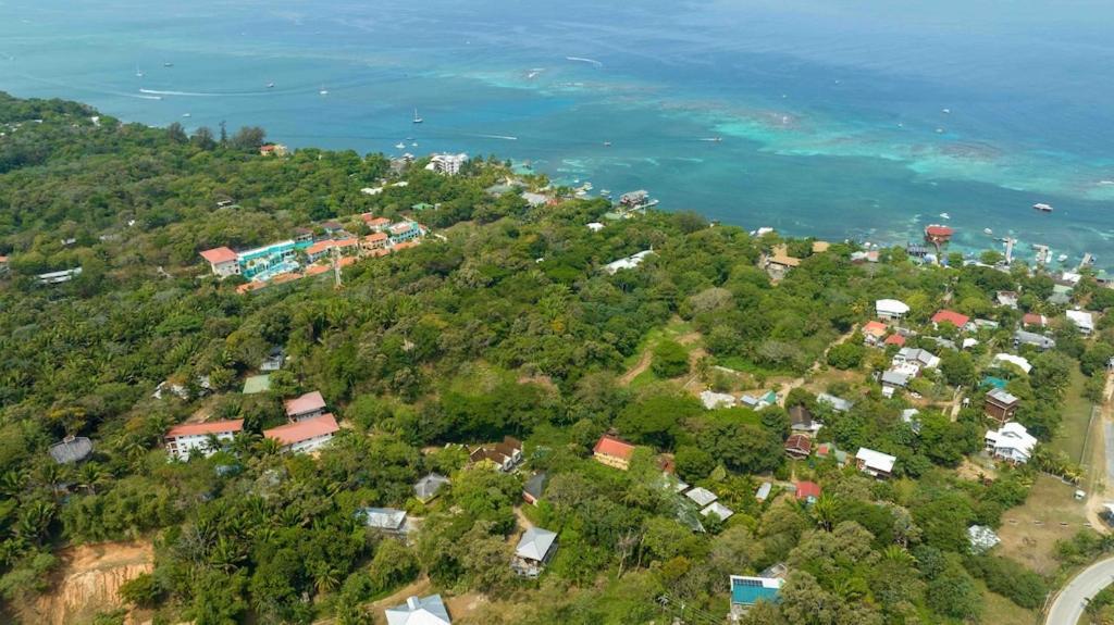 Cozy Beach Villa At The Shores 5 Minutes From The Beach ウェスト・エンド エクステリア 写真